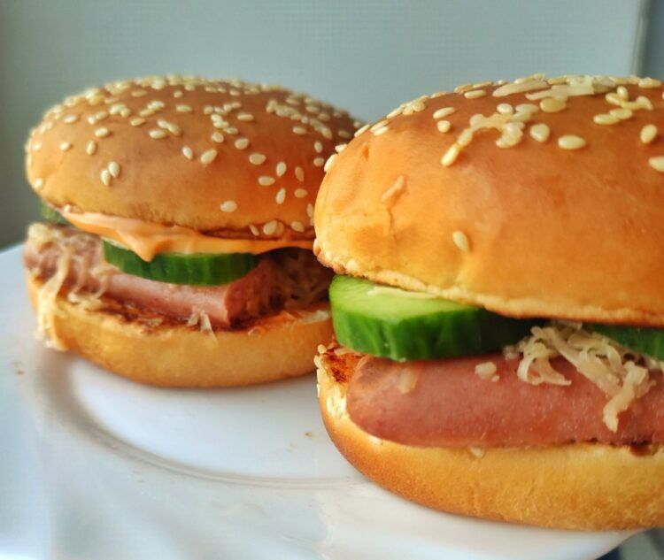    Hamburguesa   , 4.     30 