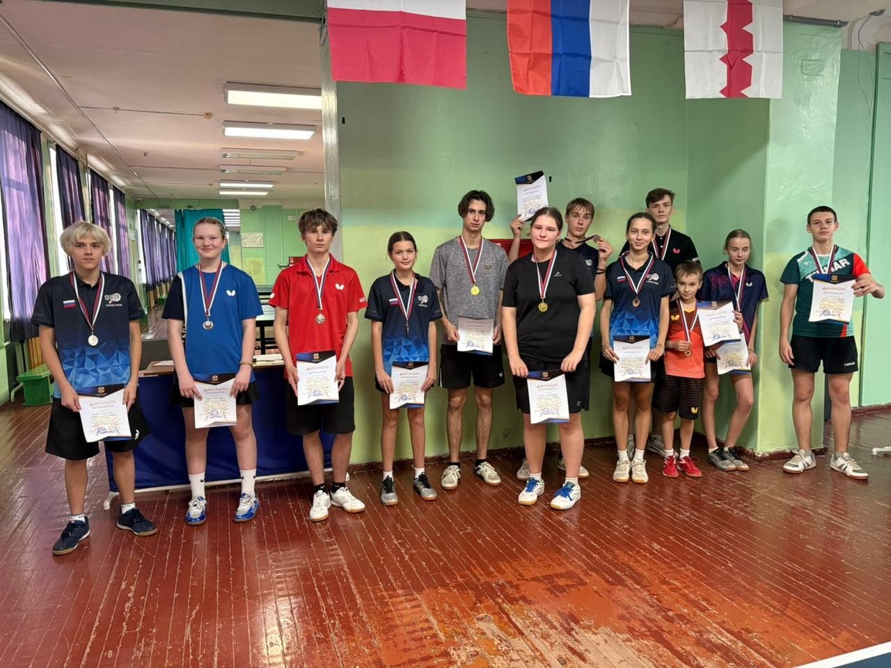 В Омске разыграли медали первенства региона по настольному теннису В Омске разыграли медали первенства региона по настольному теннису