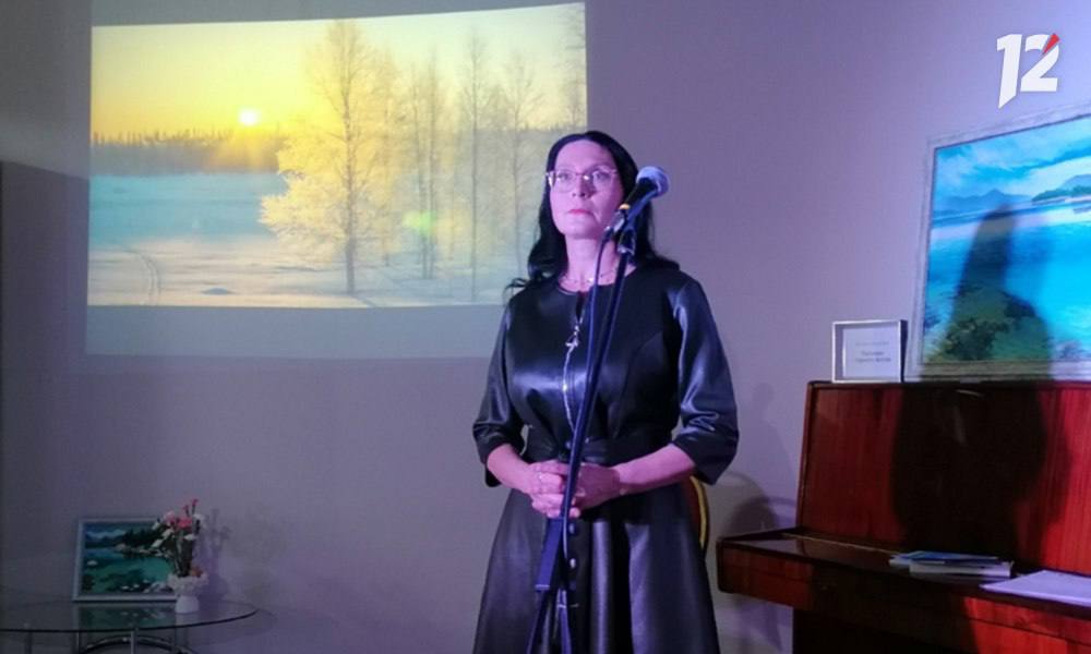 Омский поэт Вероника Шелленберг представила авторский моноспектакль