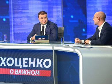 Омичка попросила Виталия Хоценко надевать шапку в холодную погоду