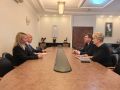 Заместитель руководителя Казначейства России Александр Михайлик, находясь с рабочим визитом в г. Омске, провел встречу с и.о. ректора Омского государственного университета имени Ф.М. Достоевского Иваном Кроттом