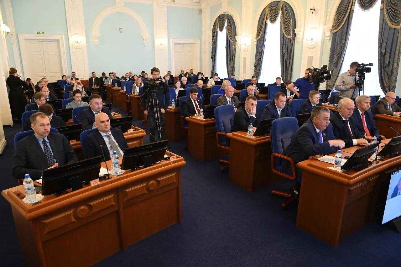 В Омской области в первом чтении одобрен проект бюджета на 2026 год и плановый период В Омской области в первом чтении одобрен проект бюджета на 2026 год и плановый период