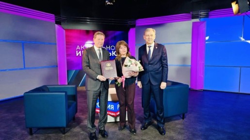 Первый вице-спикер Госдумы Александр Жуков и председатель Законодательного собрания Омской области Александр Артемов поздравили ГТРК «Иртыш» с юбилеем