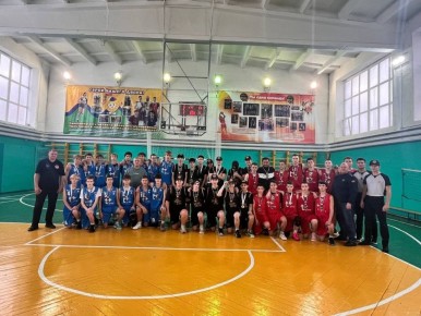 В Калачинске прошел финал Школьной баскетбольной лиги Омской области