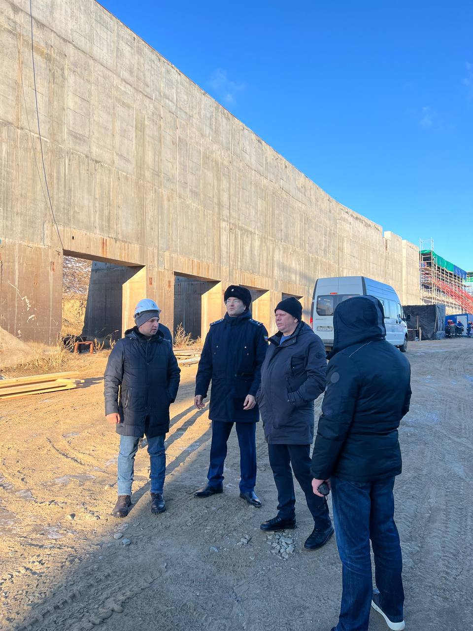 Прокуратура Омского района проводит проверку соблюдения трудовых прав работников, привлеченных к строительству Красногорского водоподъемного гидроузла на р. Иртыш Прокуратура Омского района проводит проверку соблюдения трудовых прав работников, привлеченных к строительству Красногорского водоподъемного гидроузла на р. Иртыш