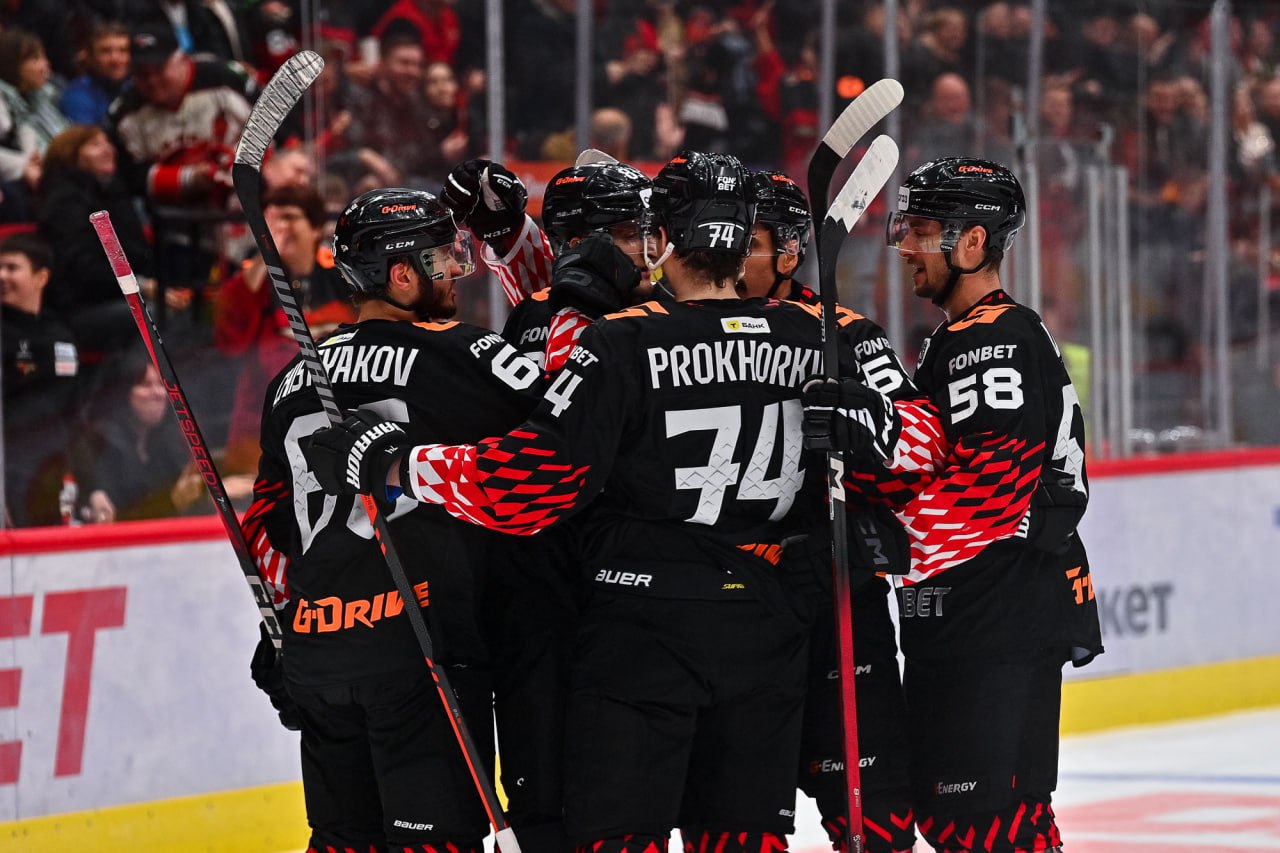 «Авангард» одержал победу над «Спартаком» со счетом 7:5