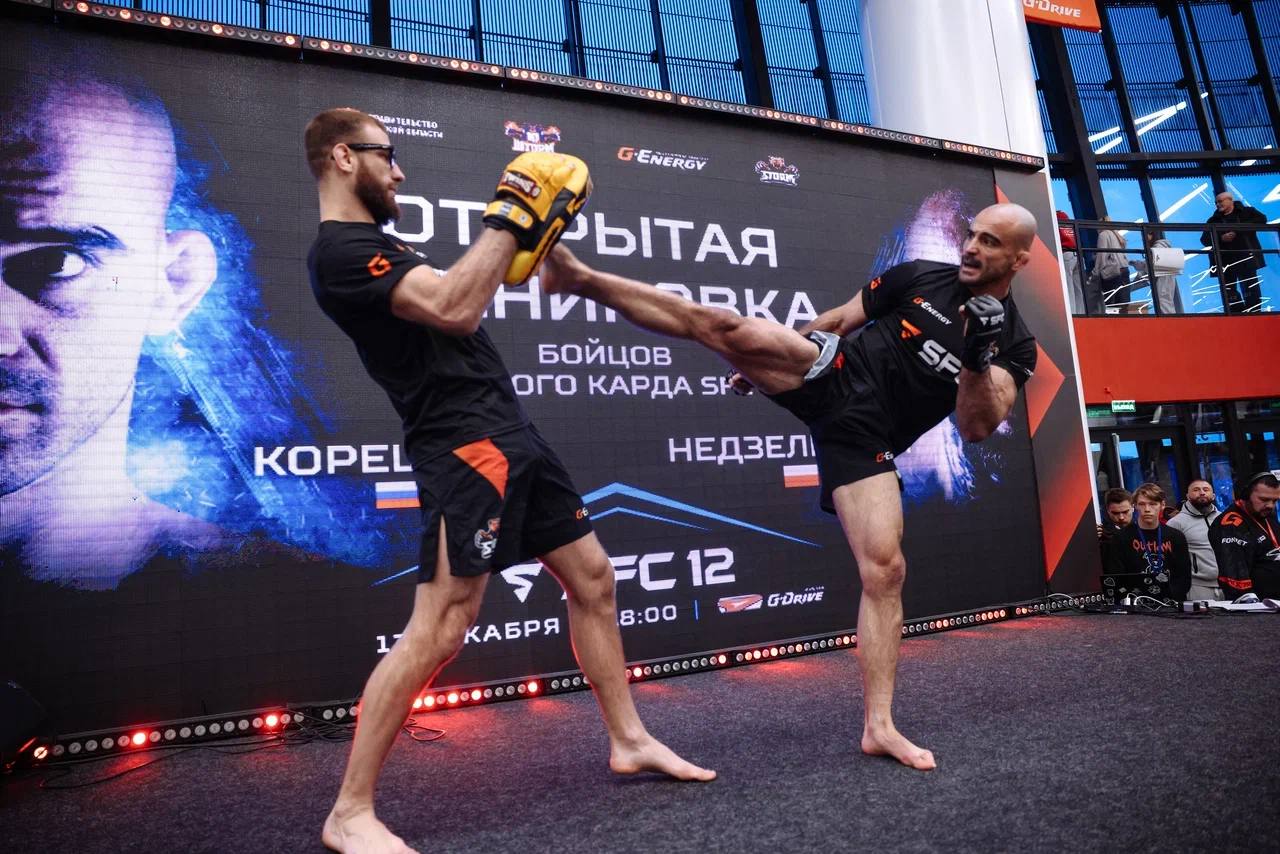 Открытая тренировка бойцов главного и со-главного поединков турнира SFC 12 сегодня прошла на G-Drive Арене Открытая тренировка бойцов главного и со-главного поединков турнира SFC 12 сегодня прошла на G-Drive Арене