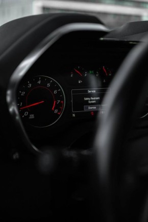 В Омской области пьяный водитель протащил пограничника на капоте – дело ушло в суд