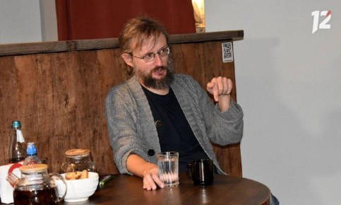 Антрополог Станислав Дробышевский стал в Омске участником дебатов о природе человека