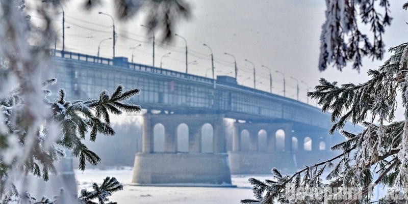 Рекордное тепло отодвинуло зиму: Иртыш только-только покрылся льдом, побив рекорд за 100 лет