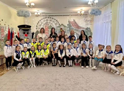 В детских садах Омска прошёл настоящий праздник – посвящение воспитанников в ряды Юных Помощников Инспекторов Движения (ЮПИД)