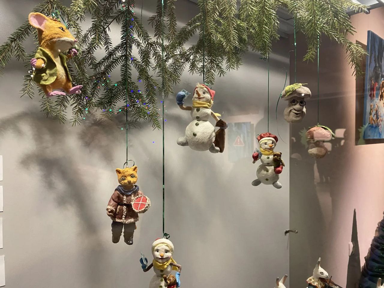 Единственная и неповторимая выставка авторской елки подЕЛЬники-7 открылась в Городском музее «Искусство Омска» Единственная и неповторимая выставка авторской елки подЕЛЬники-7 открылась в Городском музее «Искусство Омска»