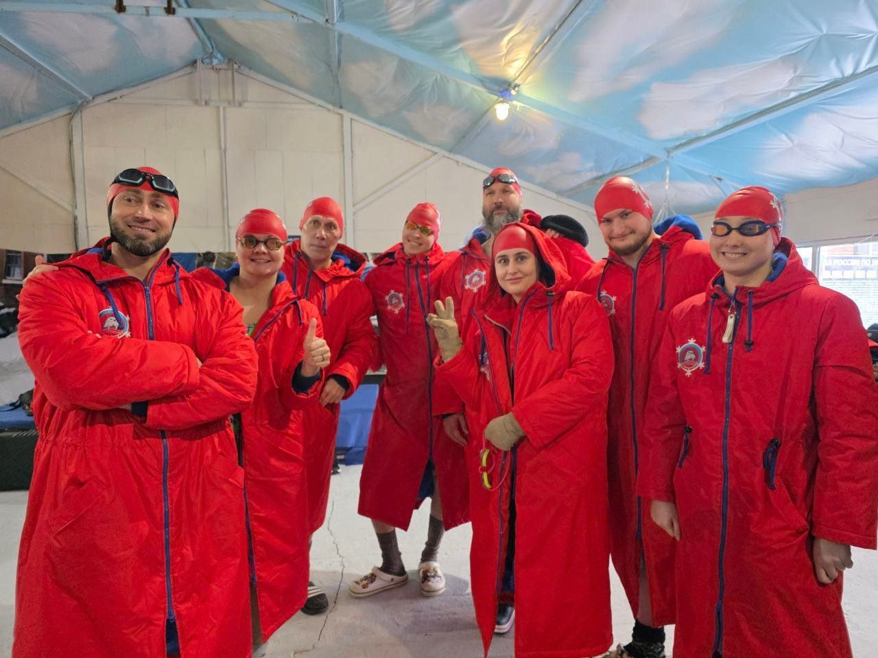 Омичи завоевали 57 медалей на масштабных стартах по зимнему плаванию в Тюмени