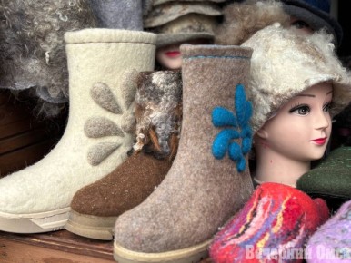 История от Деда Мороза: омич Саша просит валенки и яблоки для бабушки