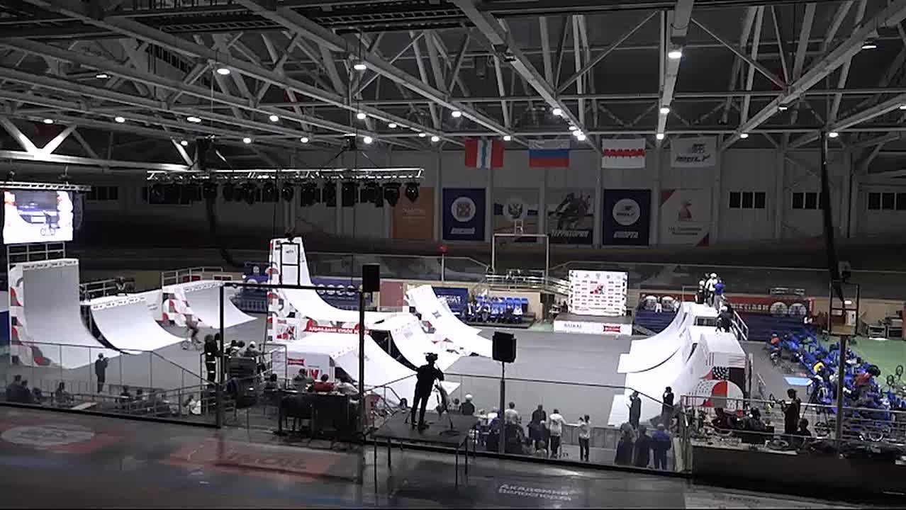 Давайте еще раз посмотрим, как круто прошел в Омске заключительный этап Кубка России по bmx-фристайл-парку