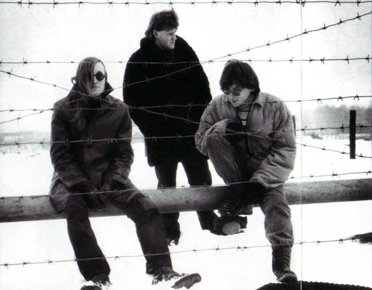 На популярном среди краеведов портале Pastvu с архивными снимками появились уникальные фотографии конца 1980-ых годов с культовым омским рок-музыкантом Егором Летовым и группой «Гражданская оборона» На популярном среди краеведов портале Pastvu с архивными снимками появились уникальные фотографии конца 1980-ых годов с культовым омским рок-музыкантом Егором Летовым и группой «Гражданская оборона»