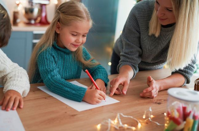 Омичи могут написать письма не только Деду Морозу, но и Снегурочке