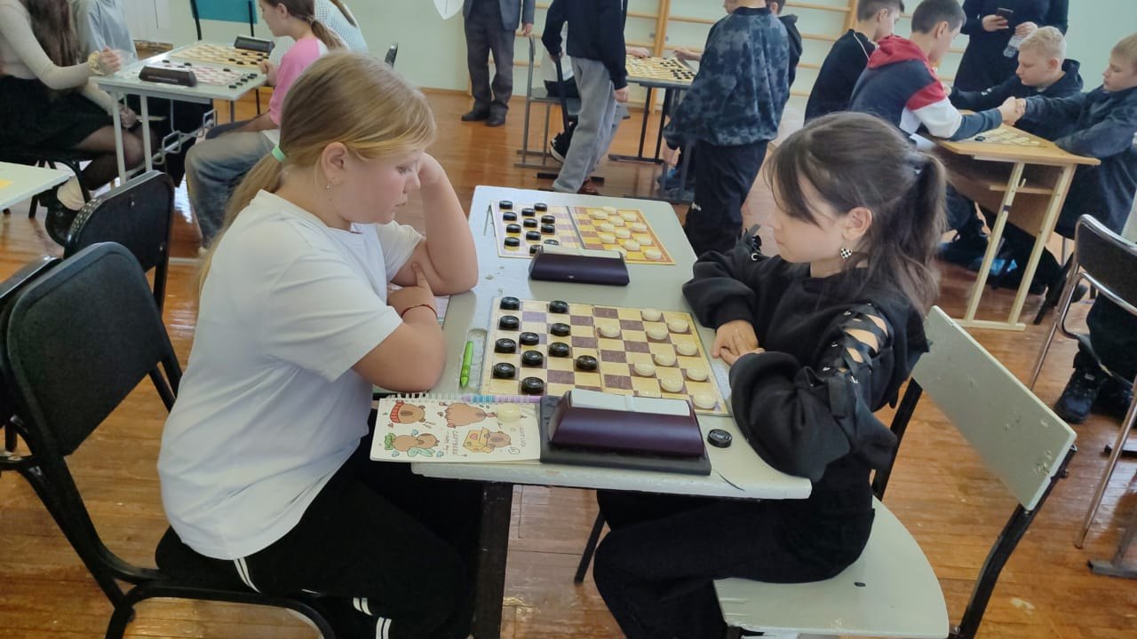 В Кормиловке прошло первенство Омской области по русским шашкам В Кормиловке прошло первенство Омской области по русским шашкам