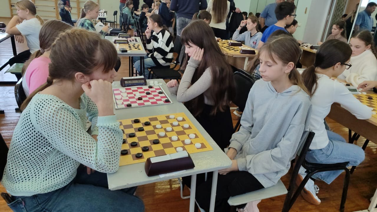 В Кормиловке прошло первенство Омской области по русским шашкам В Кормиловке прошло первенство Омской области по русским шашкам