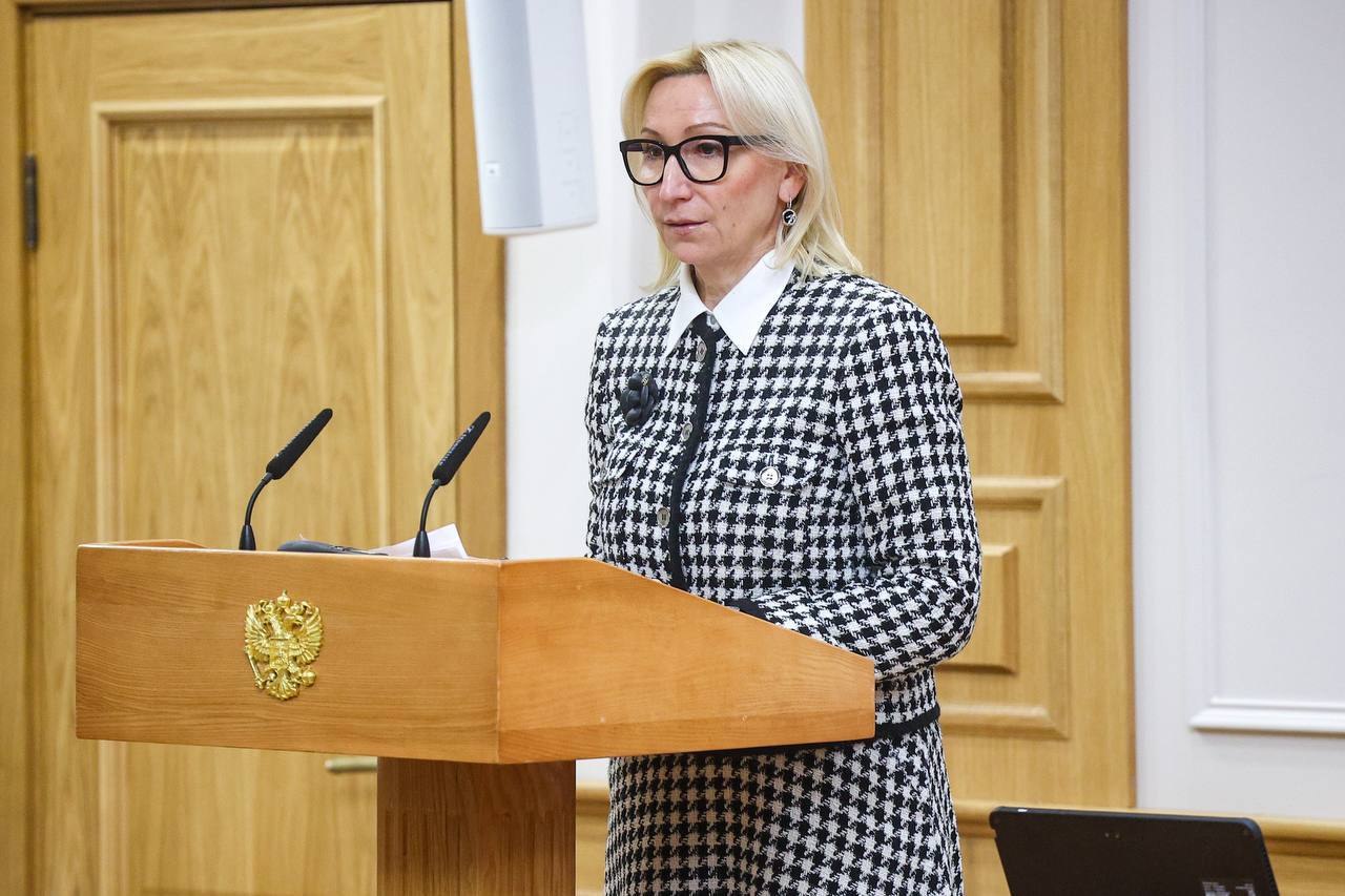 Глава регионального Минтруда Ирина Варнавская презентовала омский проект «Демографический десант» в Совете Федерации Глава регионального Минтруда Ирина Варнавская презентовала омский проект «Демографический десант» в Совете Федерации