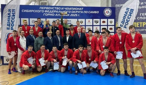 Омские самбисты завоевали 6 наград на чемпионате и первенстве Сибири в Горно-Алтайске