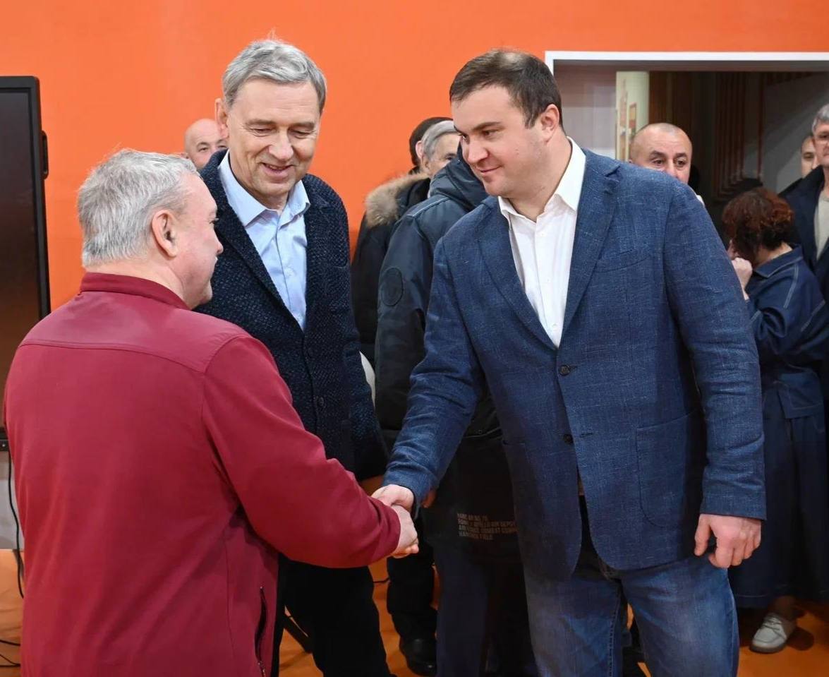 Виталий Хоценко оценил обновлённую школу в Тарском районе Виталий Хоценко оценил обновлённую школу в Тарском районе