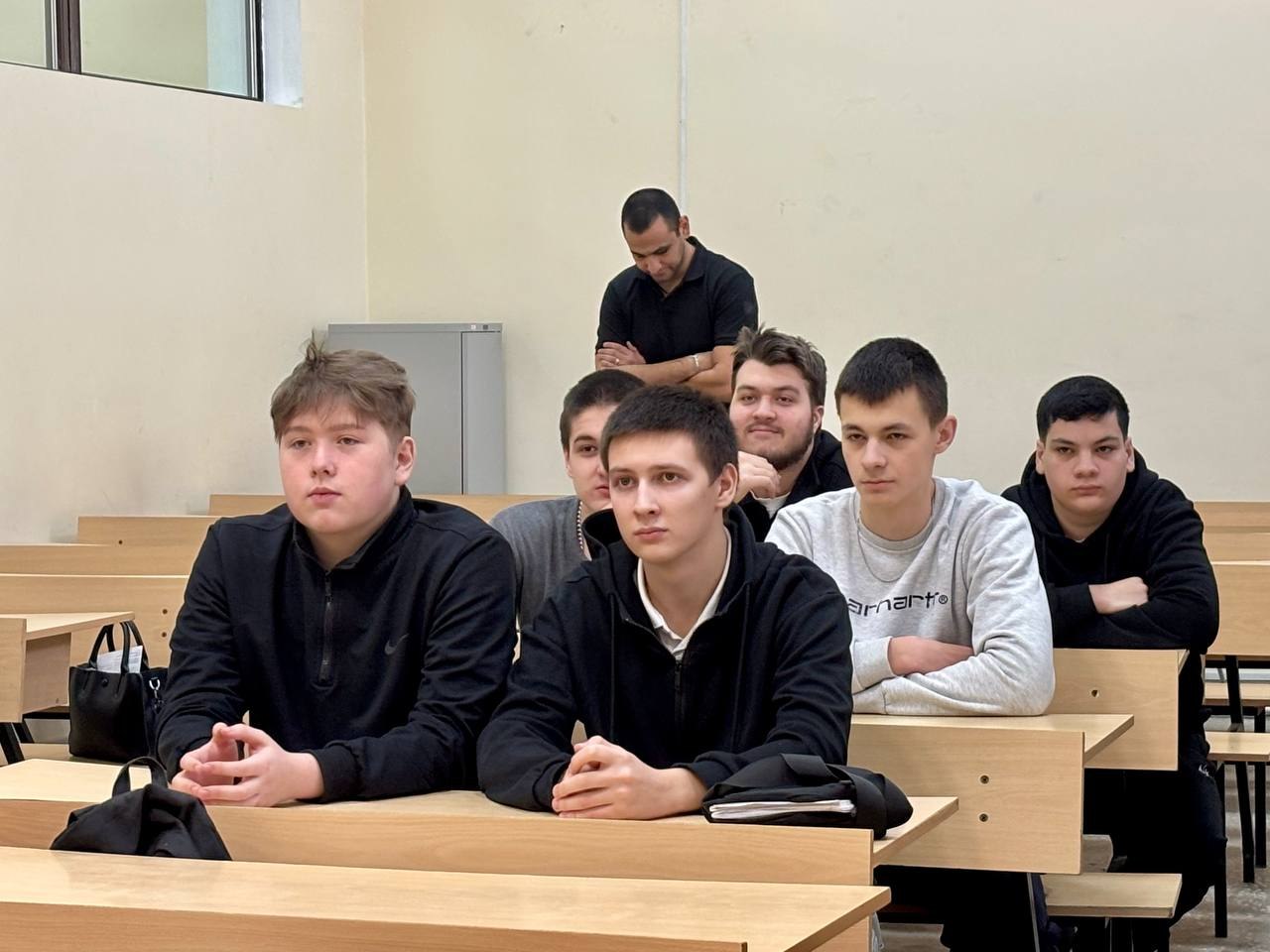 Завершающий выезд «Демографического десанта» в 2025 году прошёл в Омской гуманитарной академии Завершающий выезд «Демографического десанта» в 2025 году прошёл в Омской гуманитарной академии