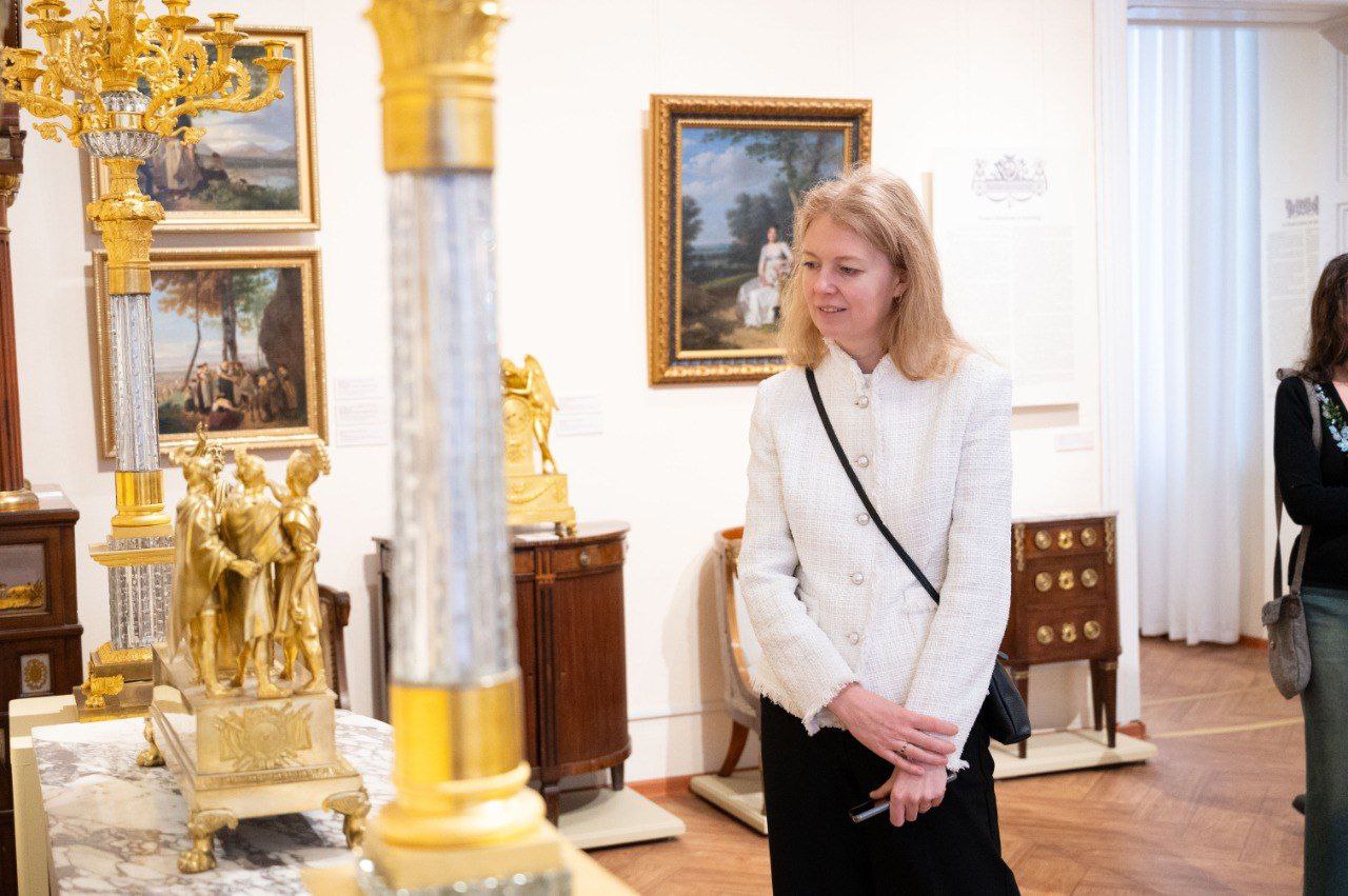 Вместе с коллегами провёл для гостей из столицы России экскурсию "Омск и династия Романовых: от первого до последнего" Вместе с коллегами провёл для гостей из столицы России экскурсию "Омск и династия Романовых: от первого до последнего"