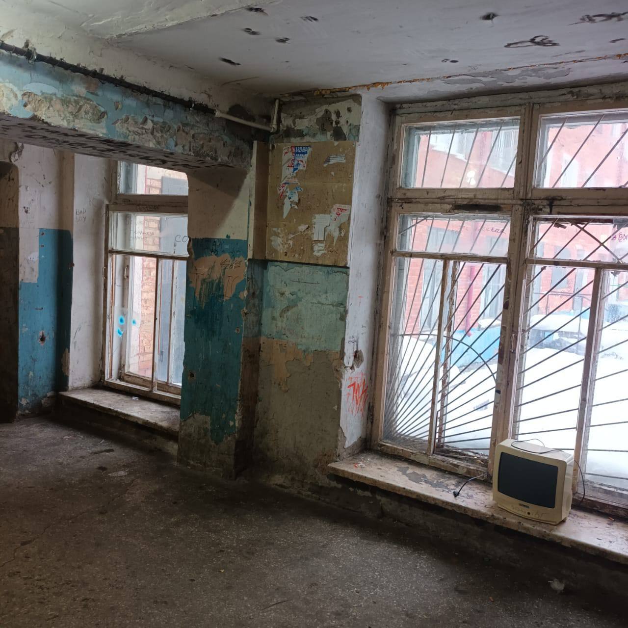 По иску прокуратуры суд обязал муниципалитет расселить аварийный жилой дом по проспекту Королева в г. Омске По иску прокуратуры суд обязал муниципалитет расселить аварийный жилой дом по проспекту Королева в г. Омске