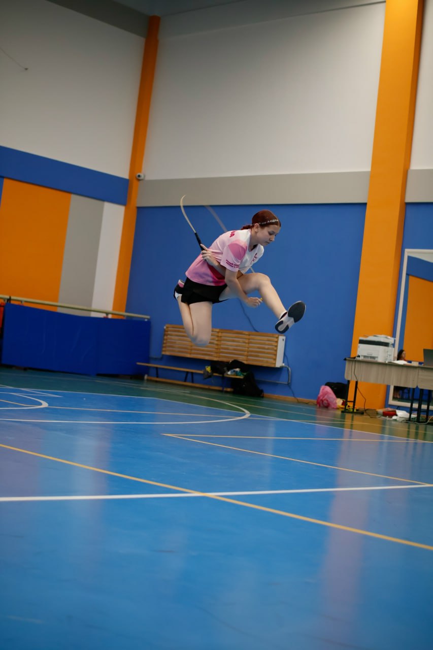 В Омске в рамках фестиваля по роуп-скиппингу «Сибирский вызов» состоялись областные старты по спортивной скакалке В Омске в рамках фестиваля по роуп-скиппингу «Сибирский вызов» состоялись областные старты по спортивной скакалке