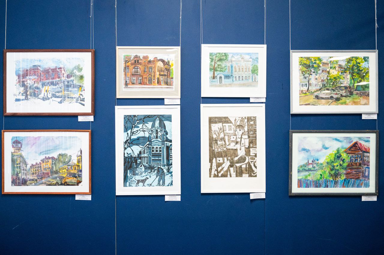 Выставка «Родные мотивы» открылась в Культурной столице