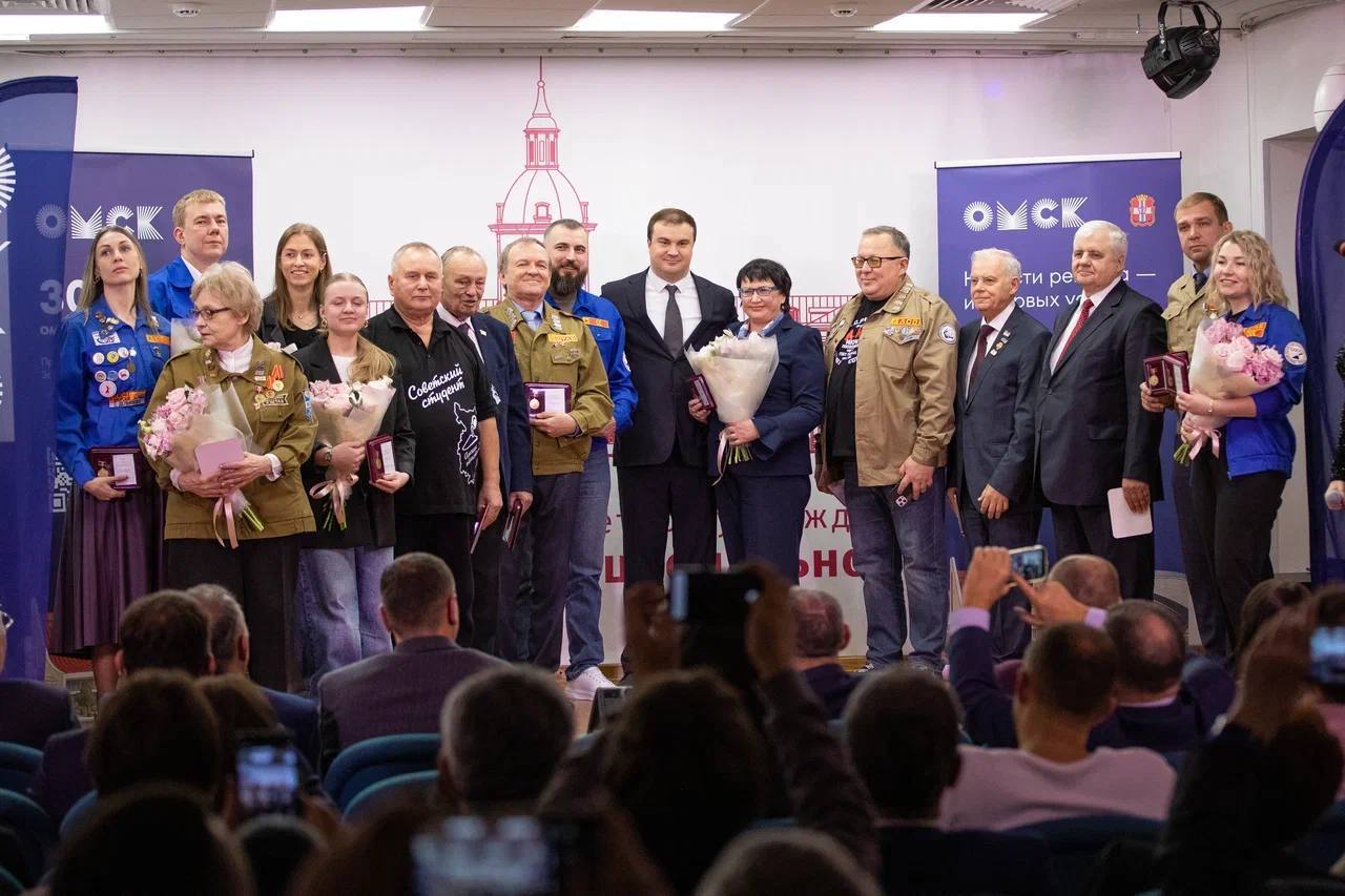 Виталий Хоценко поблагодарил омичей за сплоченность и отметил роль землячества в Москве