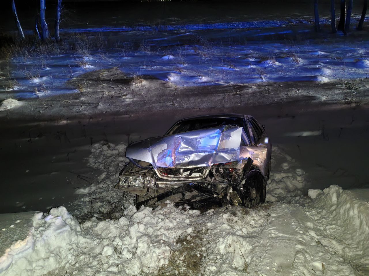 В Омском районе в ДТП машине "смяло" половину кабины В Омском районе в ДТП машине "смяло" половину кабины