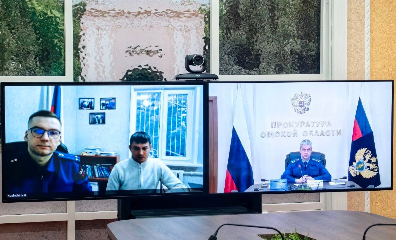 Заместитель прокурора Омской области Евгений Бельтюков провел личный прием жителей Тевризского района Заместитель прокурора Омской области Евгений Бельтюков провел личный прием жителей Тевризского района