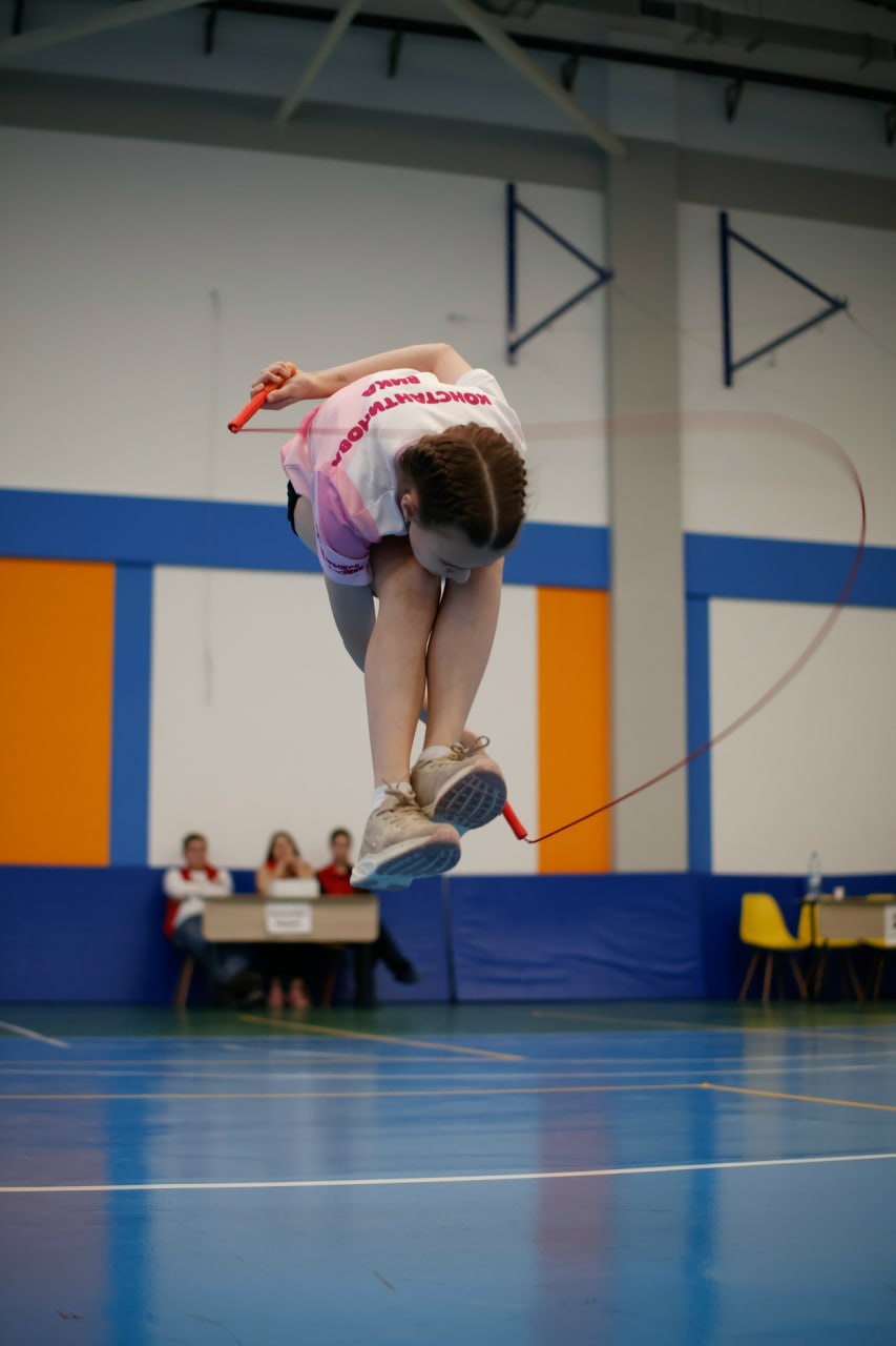В Омске в рамках фестиваля по роуп-скиппингу «Сибирский вызов» состоялись областные старты по спортивной скакалке В Омске в рамках фестиваля по роуп-скиппингу «Сибирский вызов» состоялись областные старты по спортивной скакалке