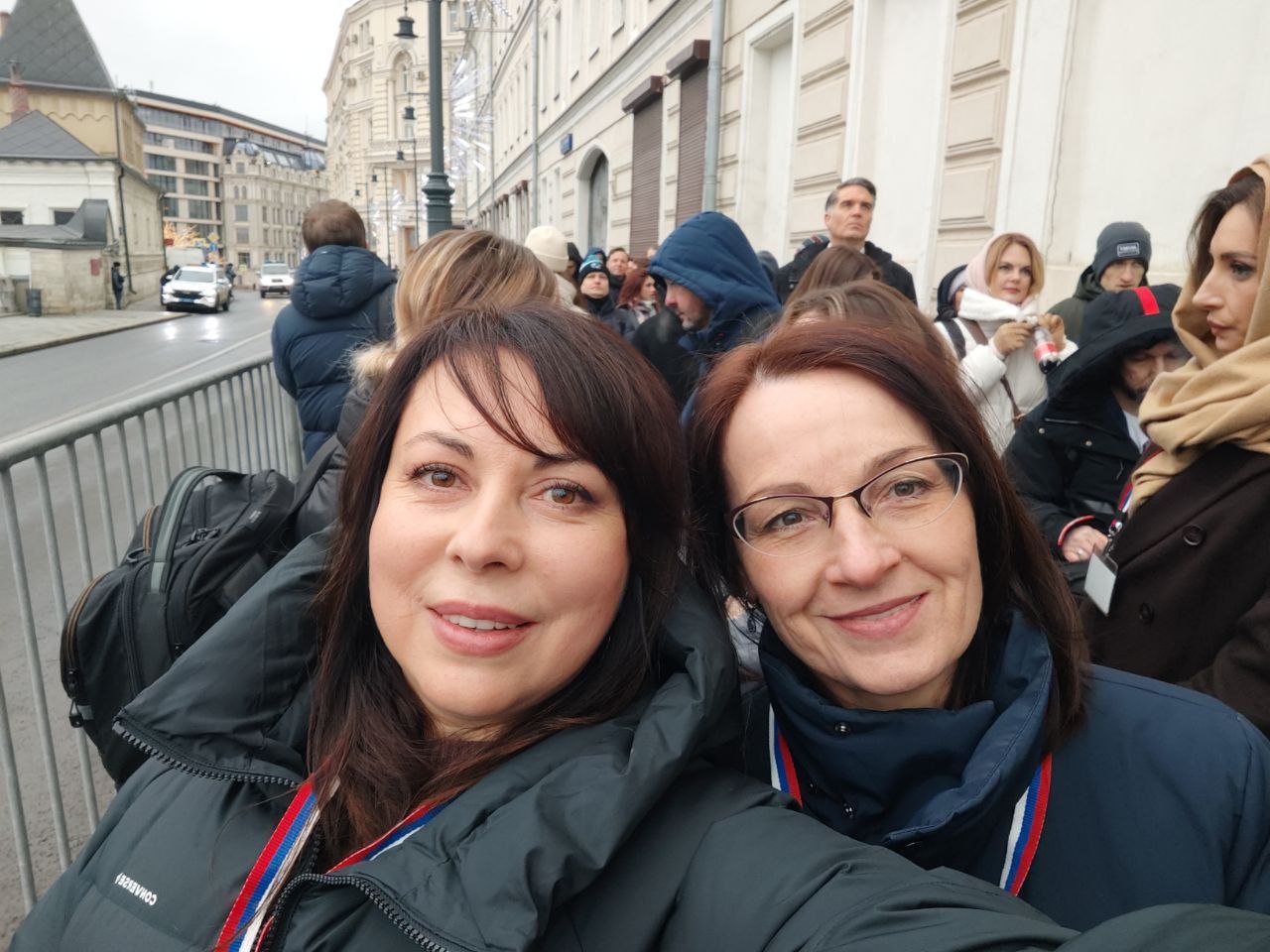 Меньше трех часов остаётся до прямого эфира программы «Итоги года с Владимиром Путиным» Меньше трех часов остаётся до прямого эфира программы «Итоги года с Владимиром Путиным»