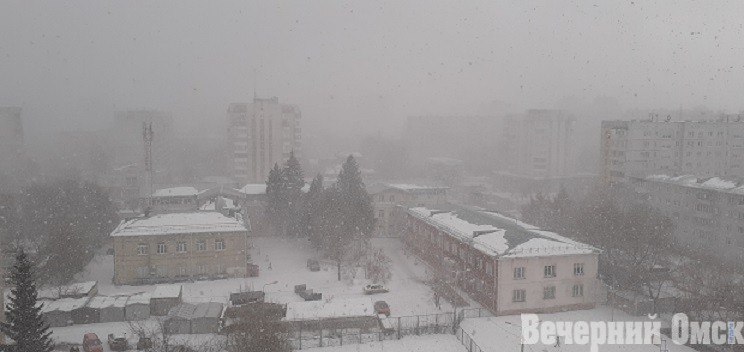 Минтранс вводит временное ограничение движения для грузовиков и автобусов в Омской области