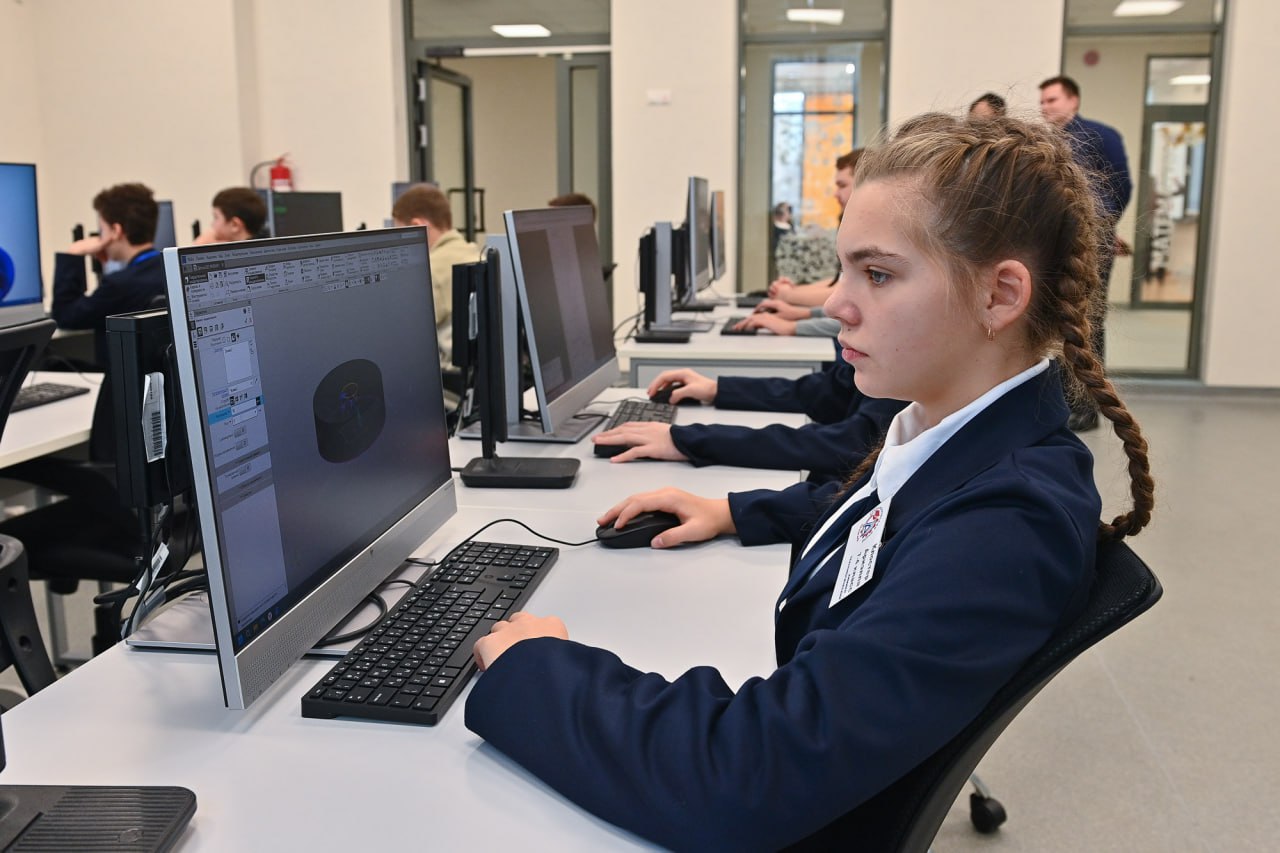 Технологический лицей «Авангард» стал оператором сети школьных конструкторских бюро в Омской области Технологический лицей «Авангард» стал оператором сети школьных конструкторских бюро в Омской области