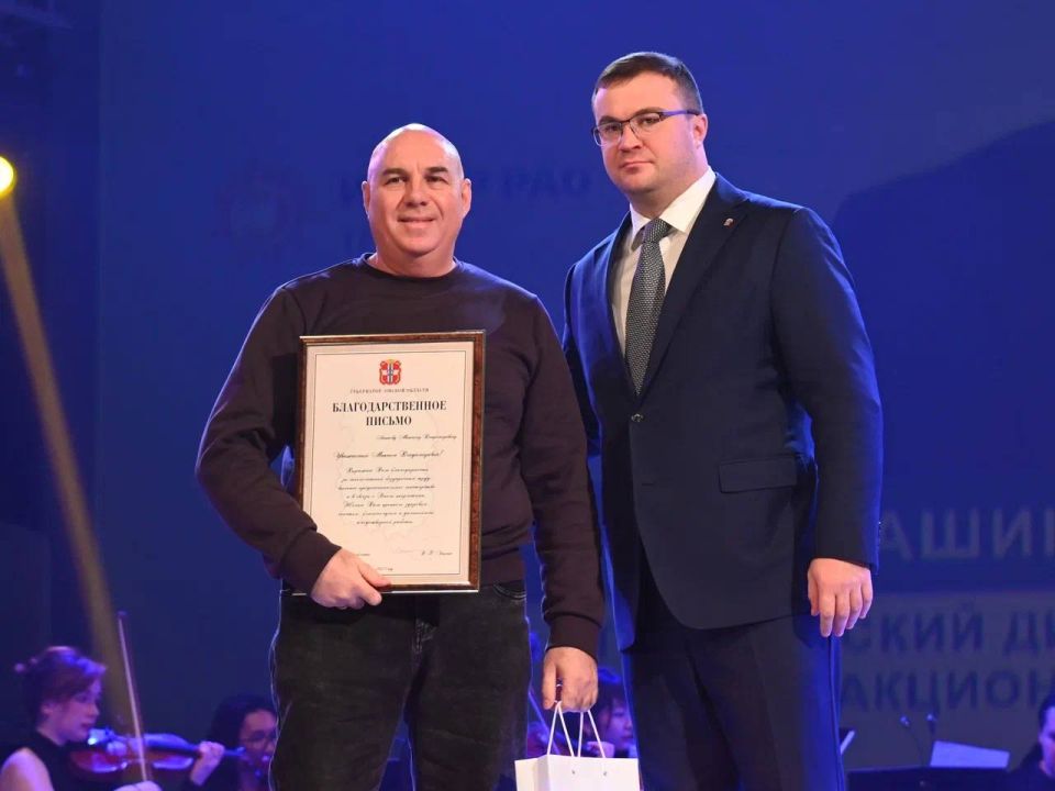 Губернатор Виталий Хоценко поздравил омских энергетиков с профессиональным праздником