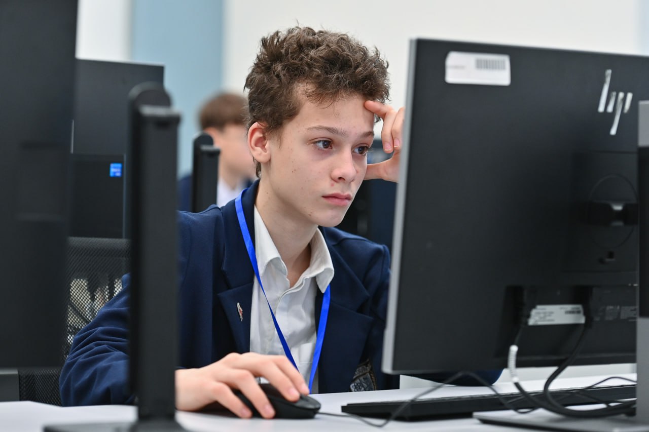 Технологический лицей «Авангард» стал оператором сети школьных конструкторских бюро в Омской области Технологический лицей «Авангард» стал оператором сети школьных конструкторских бюро в Омской области