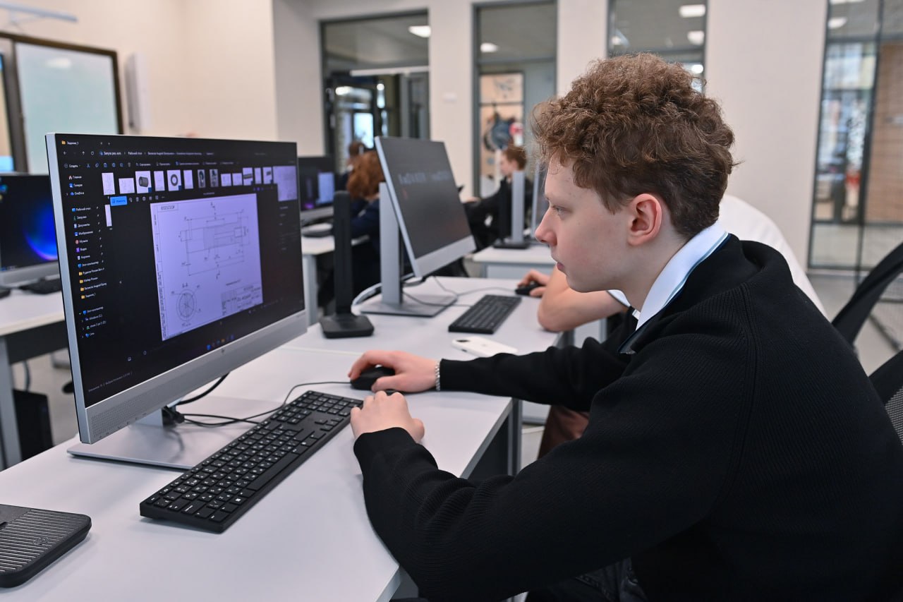 Технологический лицей «Авангард» стал оператором сети школьных конструкторских бюро в Омской области Технологический лицей «Авангард» стал оператором сети школьных конструкторских бюро в Омской области