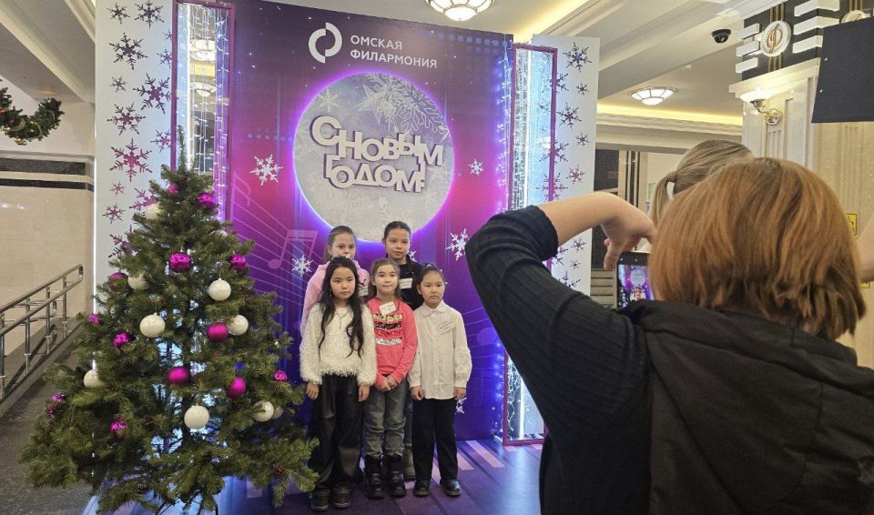 ��-�-���� ��� � ��� ������