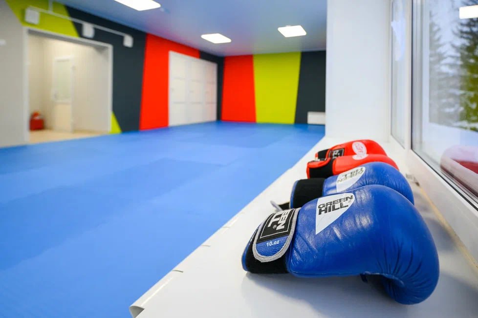 При поддержке АО «Транснефть — Западная Сибирь» в спортивной школе № 28 отремонтировали спортивный зал При поддержке АО «Транснефть — Западная Сибирь» в спортивной школе № 28 отремонтировали спортивный зал