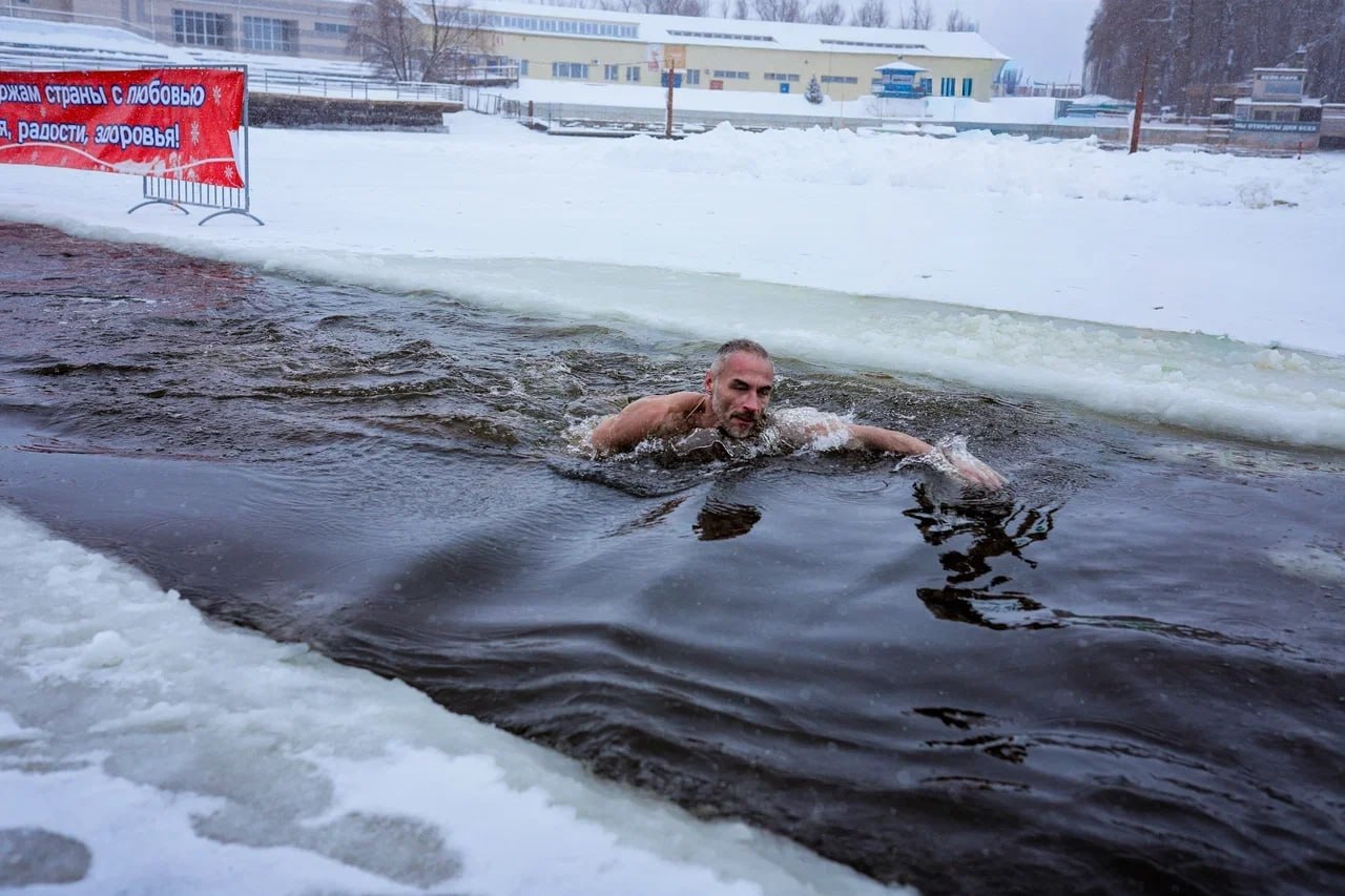 Омск присоединился к всероссийской акции «Закаленная Россия — сильная страна» Омск присоединился к всероссийской акции «Закаленная Россия — сильная страна»