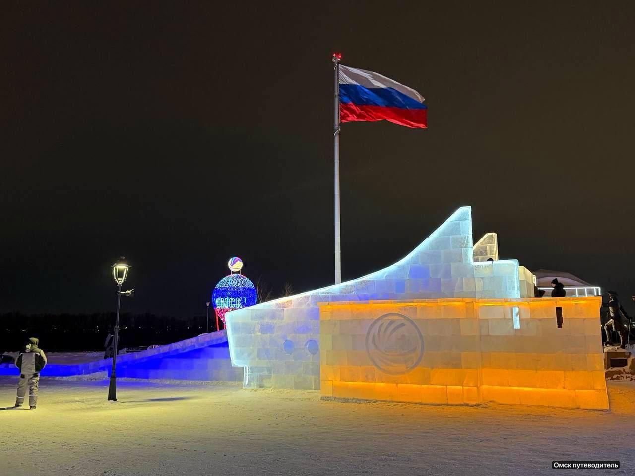 В Омской крепости завершили монтаж праздничных украшений В Омской крепости завершили монтаж праздничных украшений