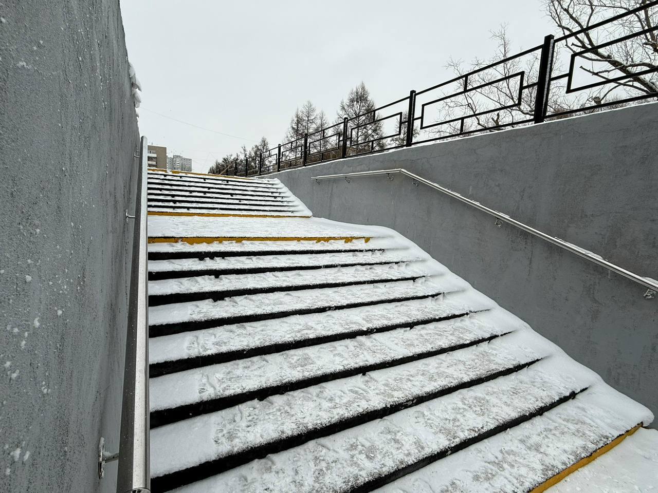 У детской библиотеки завершены масштабные ремонтные работы У детской библиотеки завершены масштабные ремонтные работы