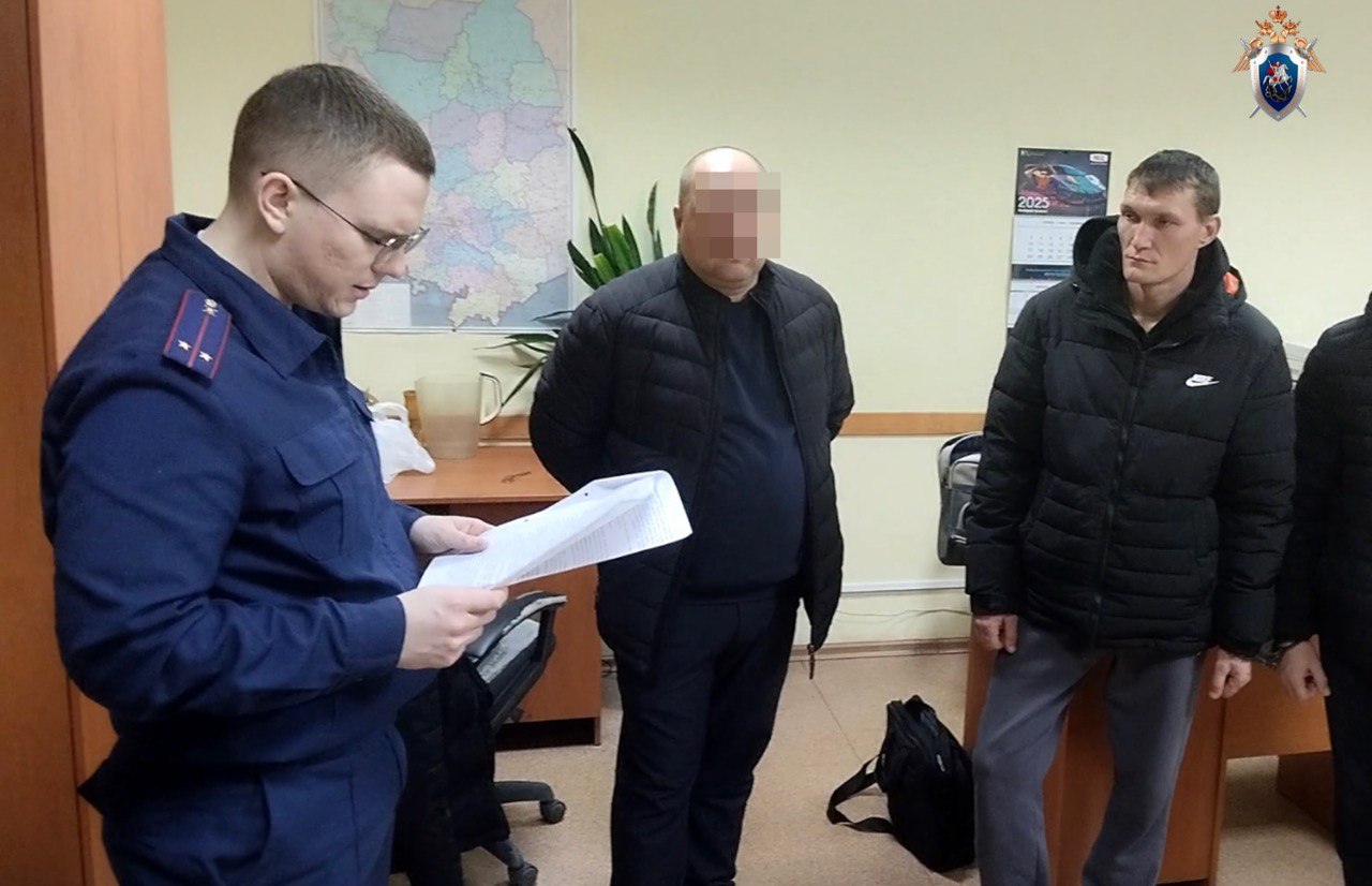 Мужчину похитили, избили, напоили и бросили умирать на кладбище в Омске