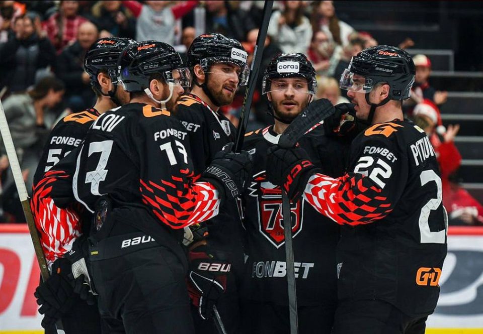 �� ������ 4:3 ��������� ������� �� ������ ����� � ��������� �����������