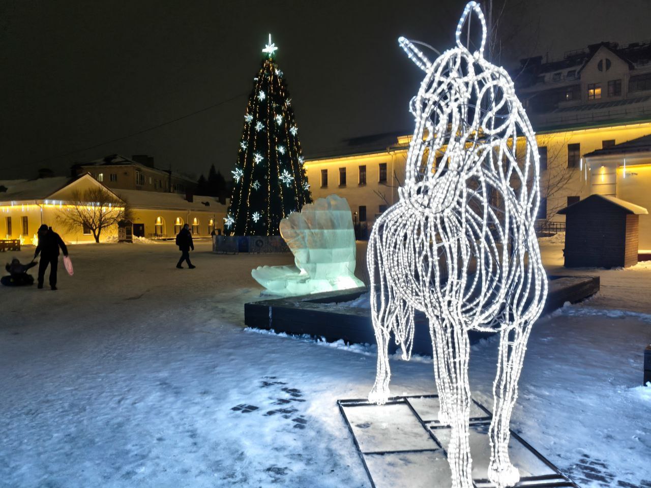 Омск к зимней сказке готов! Омск к зимней сказке готов!