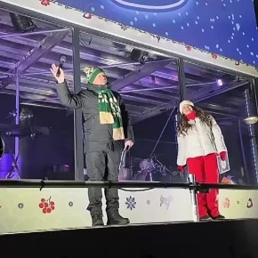 Праздничная программа на Зимнем Пешеходном Любинском уже началась!